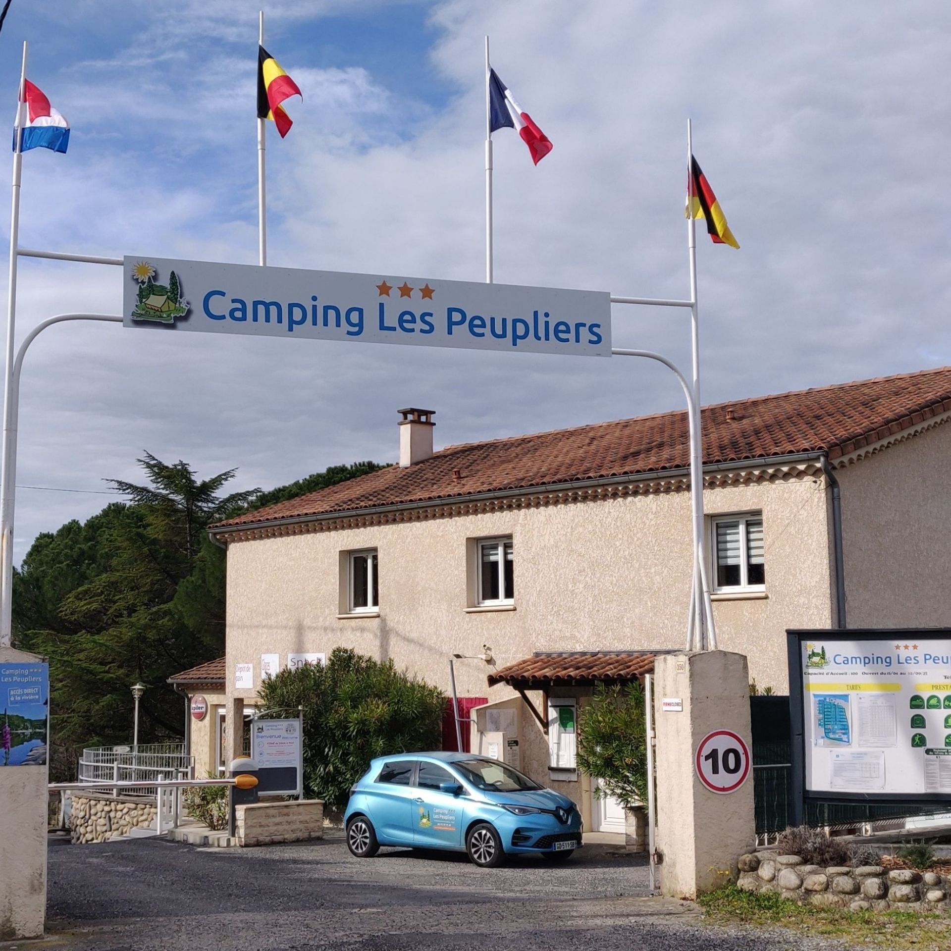 Accès au camping