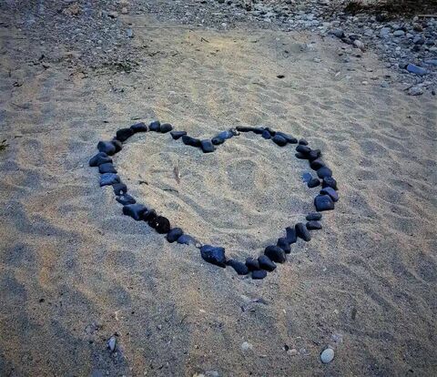 Coeur en galets Ardèche - Camping familial les Peupliers