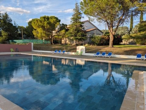 Piscine camping 3 étoiles Ardèche